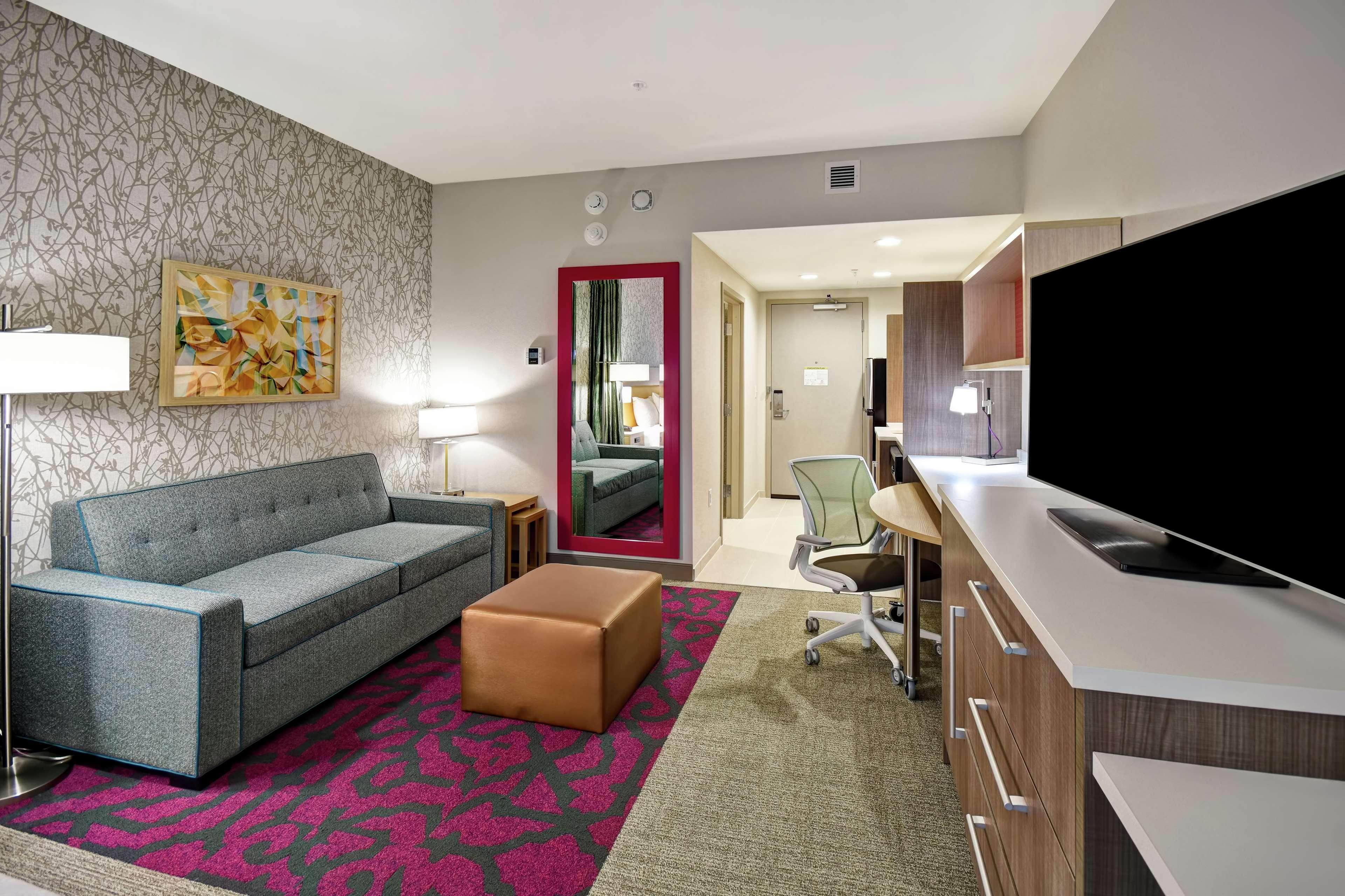 Home2 Suites By Hilton Frankfort Bagian luar foto