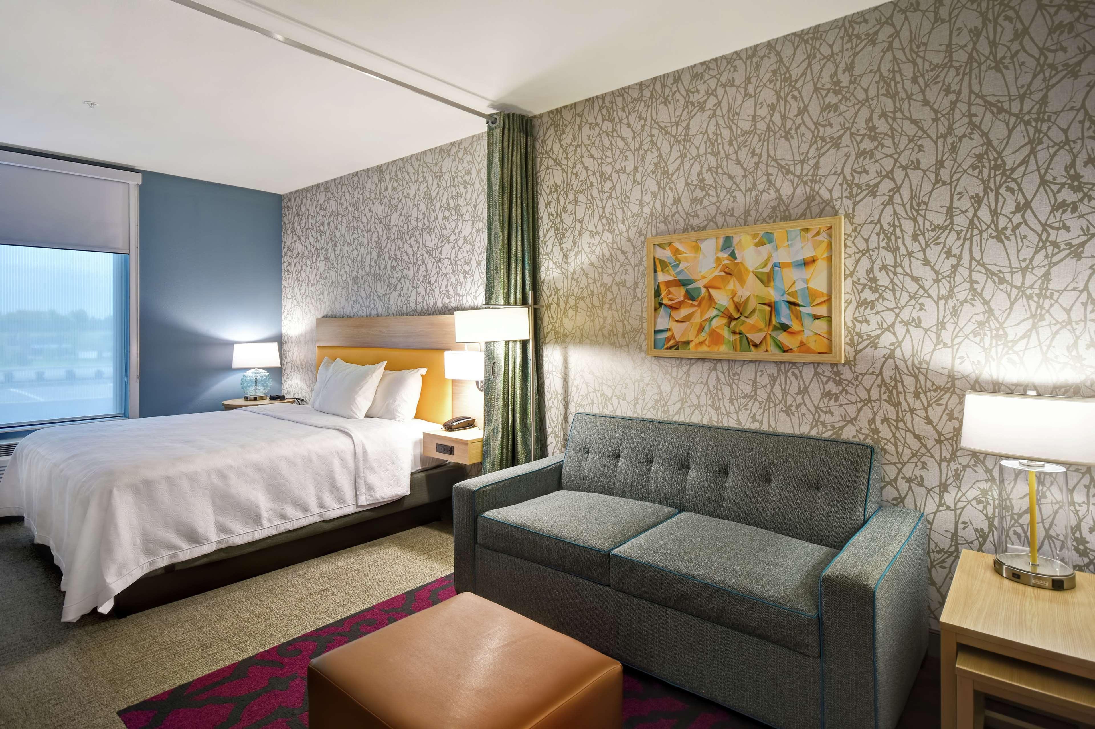 Home2 Suites By Hilton Frankfort Bagian luar foto
