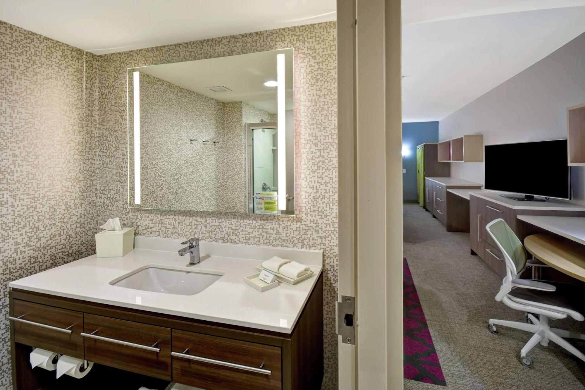 Home2 Suites By Hilton Frankfort Bagian luar foto
